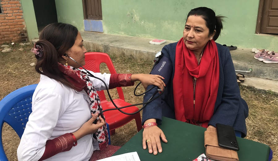 बिरामीको स्वास्थ्योपचार खुलाचौरमा