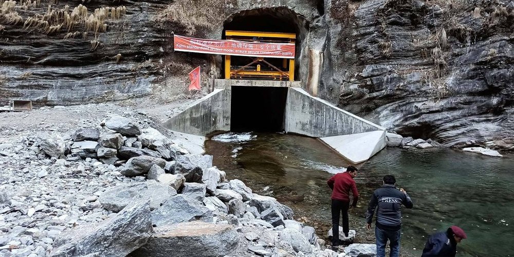 मेलम्ची पानी चैत मसान्तभित्र ल्याउन मन्त्री निर्देशन