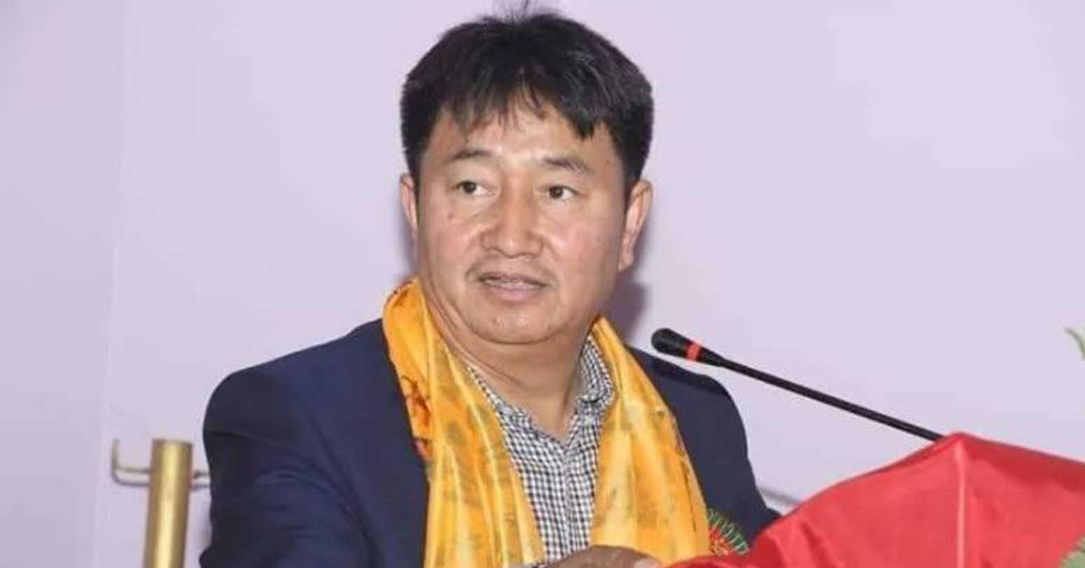 मुख्यमन्त्री लामाद्वारा चार मन्त्रीको पदमुक्त